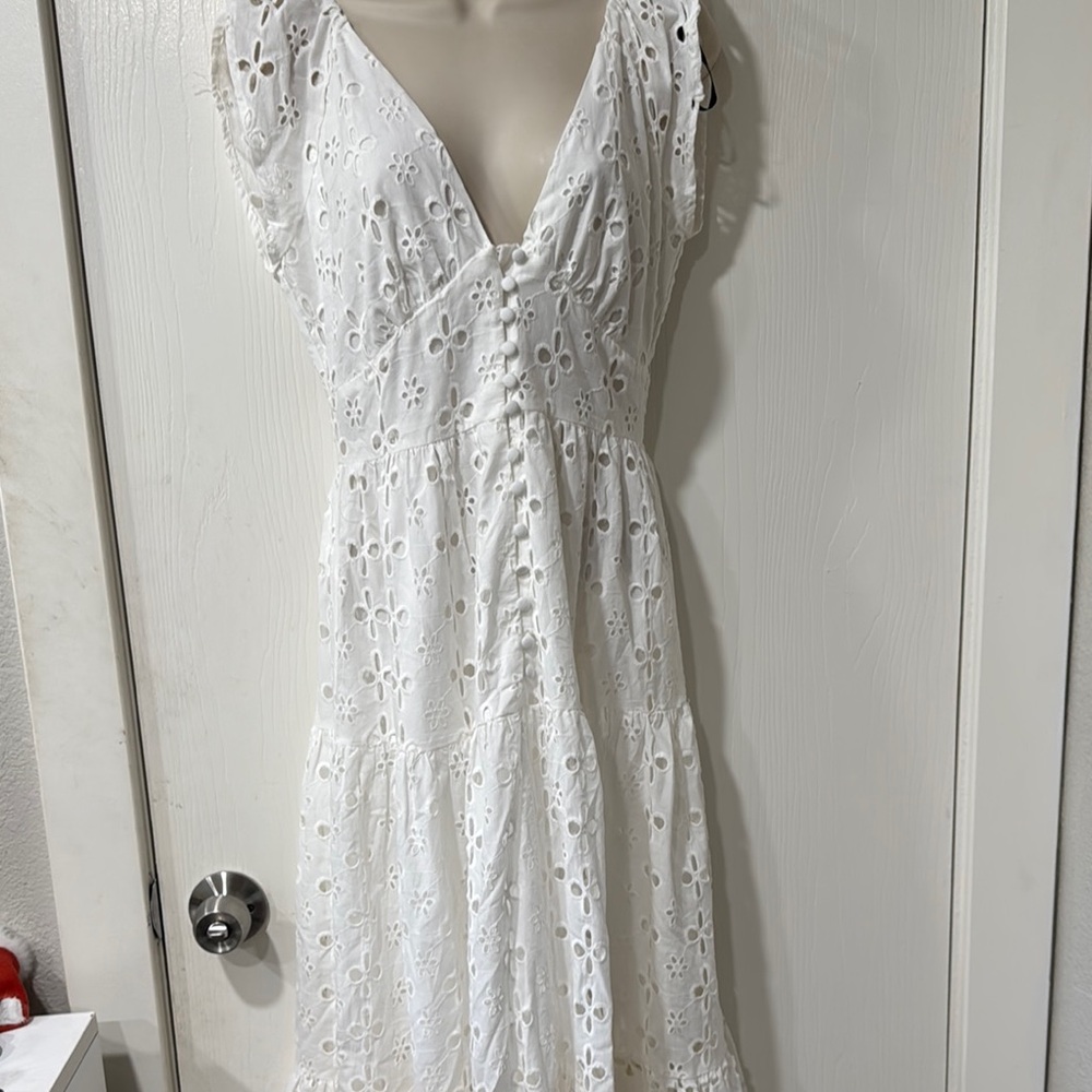 NWT Elegant White Lace maxi Dress size small
